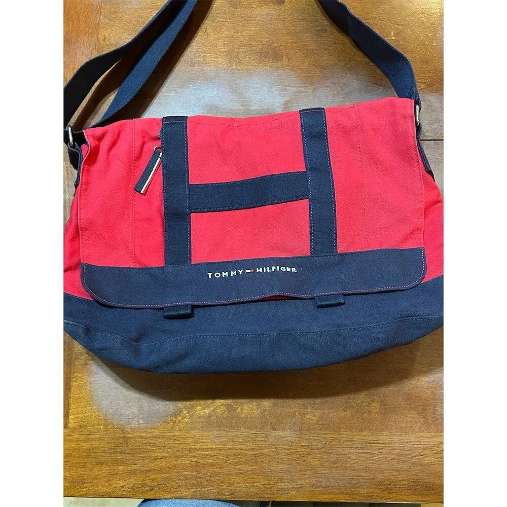 Tommy Hilfiger Vintage Colorblock Messenger Bag Red Navy Medium Shoulder